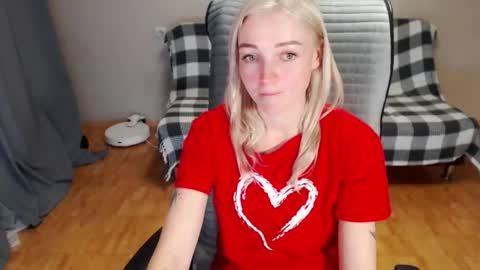 Snapshot of puma_ma chatting on February 13, 2026, 2:35 pm Polly online show from February 13, 2026, 2:35 pm