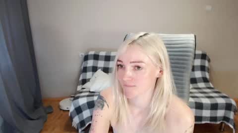 Polly online show from April 11, 2026, 7:45 am