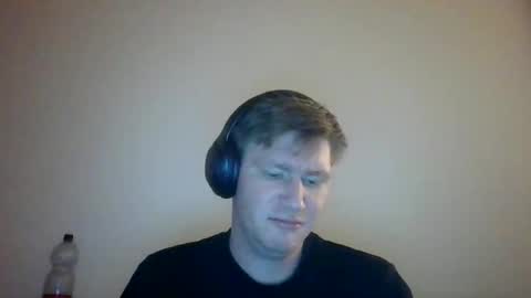 punkindrublic25 online show from December 2, 2025, 3:12 am