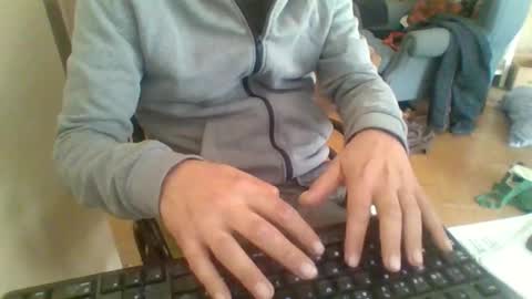 pup_y online show from September 24, 2025, 9:23 am