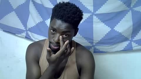 Pureblack  online show from October 19, 2025, 5:41 am