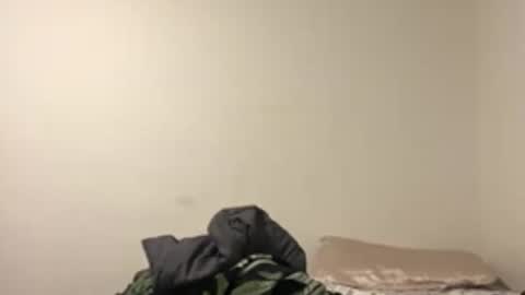 purpcakez online show from February 15, 2026, 7:38 am