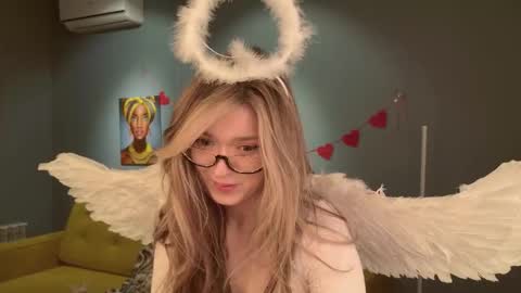 Bella online show from February 14, 2026, 5:26 am