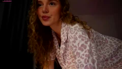 Snapshot of purple_baby chatting on September 10, 2025, 5:13 pm Sasha  wait you here 6 of November. will celebrate my B- day online show from September 10, 2025, 5:13 pm