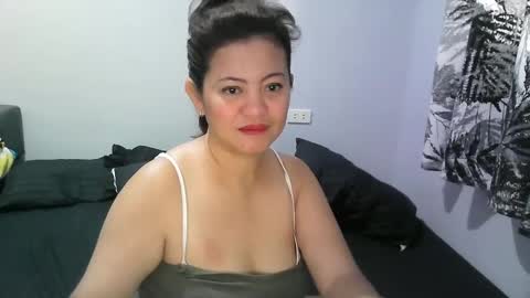 Snapshot of purpledust06 chatting on March 12, 2025, 11:33 pm Athena online show from March 12, 2025, 11:33 pm