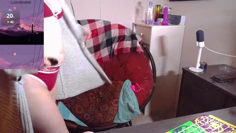 Snapshot of purplekushmama21 chatting on January 20, 2025, 12:18 pm Lil Kush  online show from January 20, 2025, 12:18 pm