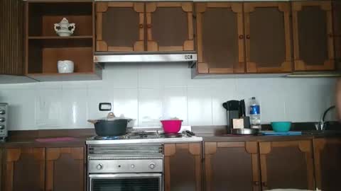 Mary online show from November 4, 2025, 9:19 am