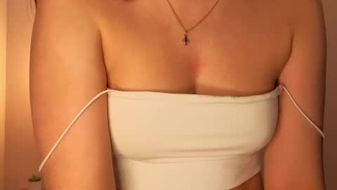 pussy_pikmi online show from January 13, 2026, 2:11 pm