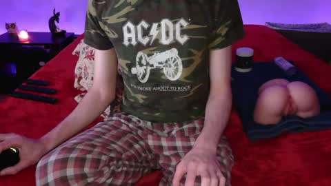 Snapshot of pussylover2182 chatting on March 5, 2025, 6:12 am pussylover2182 online show from March 5, 2025, 6:12 am