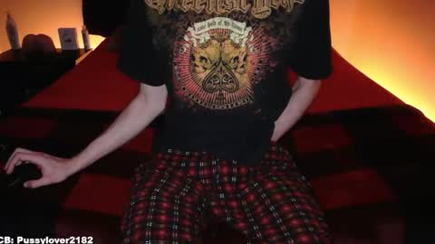 pussylover2182 online show from December 3, 2025, 4:53 am