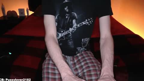 pussylover2182 online show from December 17, 2025, 4:40 am