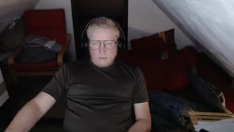 pussylovercb online show from September 24, 2025, 6:33 pm