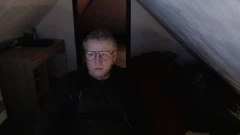 pussylovercb online show from December 3, 2025, 8:23 am