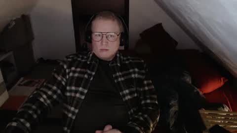 pussylovercb online show from January 8, 2026, 1:35 pm