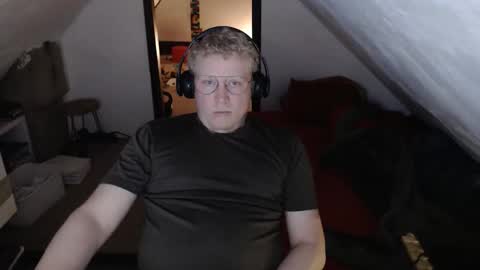 Snapshot of pussylovercb chatting on May 6, 2026, 7:30 pm pussylovercb online show from May 6, 2026, 7:30 pm