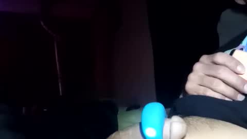 Pussyluver420 online show from November 3, 2025, 6:14 am