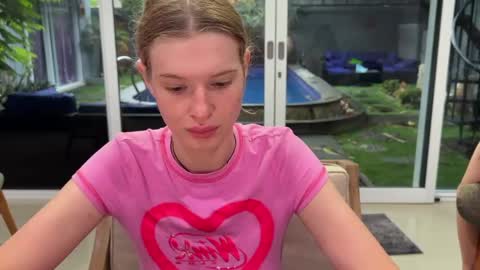 Lina online show from February 22, 2026, 11:36 pm