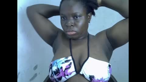 pussyxsweet online show from April 28, 2026, 2:27 am