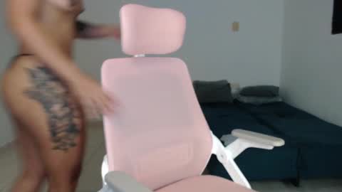 Snapshot of putakusan chatting on December 27, 2024, 6:03 am Izumi online show from December 27, 2024, 6:03 am