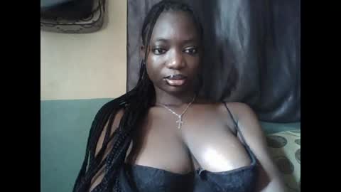 Snapshot of pweedy_ora chatting on April 23, 2026, 11:31 am ora online show from April 23, 2026, 11:31 am