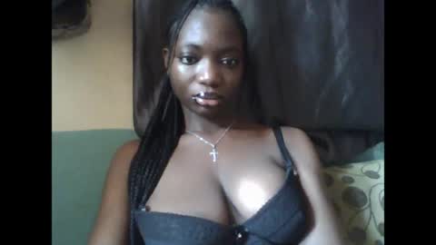 Snapshot of pweedy_ora chatting on May 3, 2026, 9:15 am ora online show from May 3, 2026, 9:15 am