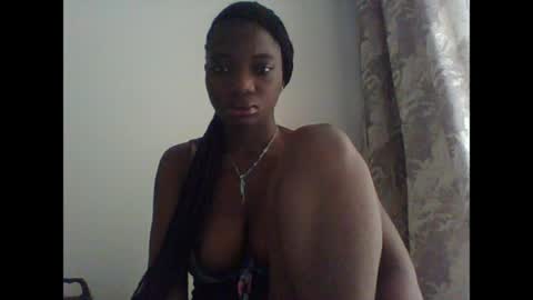 Snapshot of pweedy_ora chatting on May 13, 2026, 8:01 am ora online show from May 13, 2026, 8:01 am