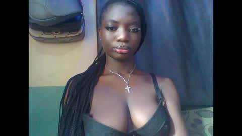 Snapshot of pweedy_ora chatting on June 5, 2026, 9:59 am ora online show from June 5, 2026, 9:59 am