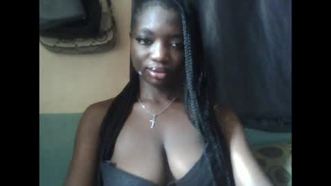 Snapshot of pweedy_ora chatting on June 8, 2026, 9:31 am ora online show from June 8, 2026, 9:31 am