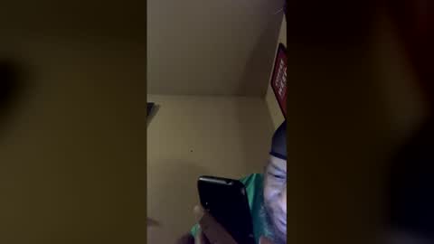 Snapshot of pyrex8 chatting on December 18, 2025, 5:35 am pyrex8 online show from December 18, 2025, 5:35 am