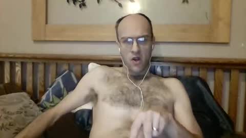 q2phq2ph online show from January 16, 2026, 6:45 pm