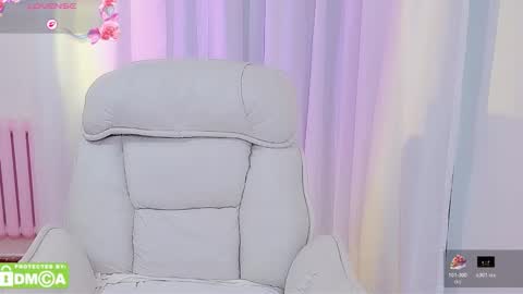 Snapshot of qiqi_mimi9900 chatting on October 30, 2025, 1:18 am Mimi online show from October 30, 2025, 1:18 am