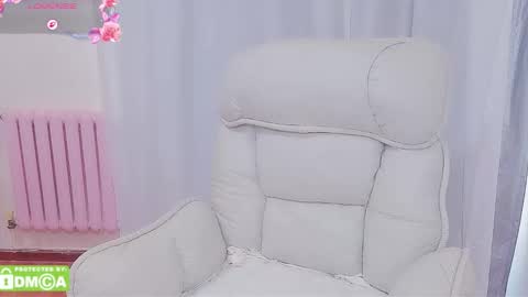 Snapshot of qiqi_mimi9900 chatting on November 3, 2025, 1:29 am Mimi online show from November 3, 2025, 1:29 am