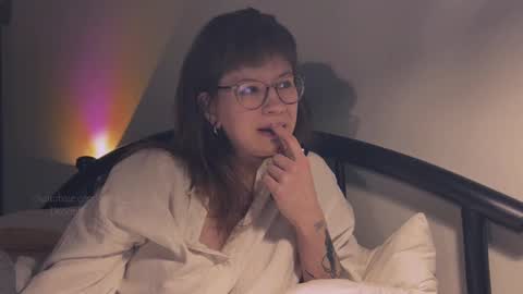 Snapshot of quack__quack chatting on December 9, 2024, 4:26 pm online show from December 9, 2024, 4:26 pm