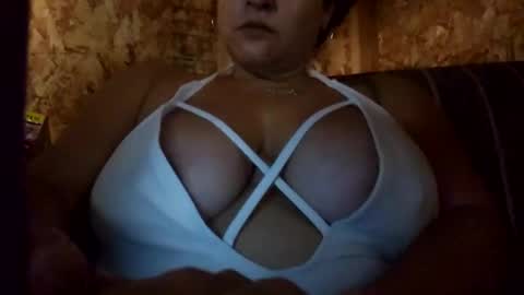 Snapshot of queen1309499253 chatting on October 8, 2025, 6:49 pm queen1309499253 online show from October 8, 2025, 6:49 pm