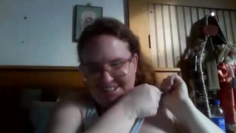 Queenjenny online show from January 13, 2026, 8:25 pm