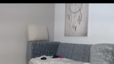 ANTONELLA online show from May 19, 2026, 12:55 pm