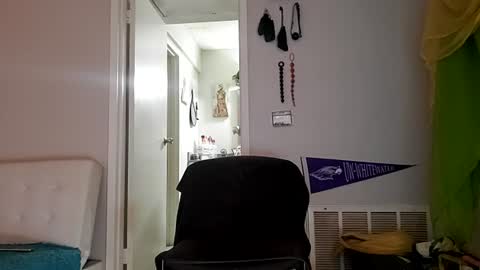 Snapshot of queen_anita chatting on June 18, 2026, 11:20 pm QnAnitaDix online show from June 18, 2026, 11:20 pm
