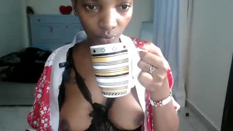 Snapshot of queen_asha chatting on April 6, 2026, 3:26 am queen_asha online show from April 6, 2026, 3:26 am