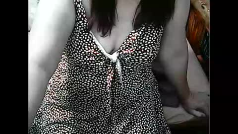 Snapshot of queen_ava05 chatting on September 25, 2025, 1:53 am queen_ava05 online show from September 25, 2025, 1:53 am