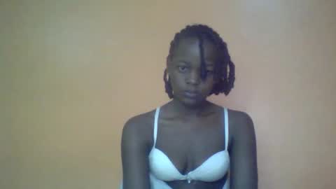 queen_banice online show from March 1, 2026, 5:31 am