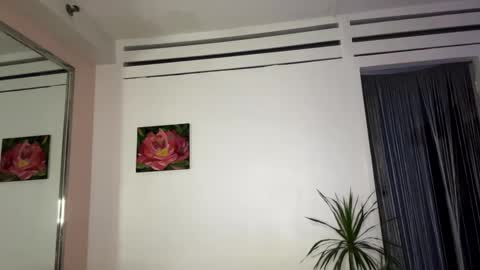 Viktoria online show from February 19, 2025, 1:28 pm