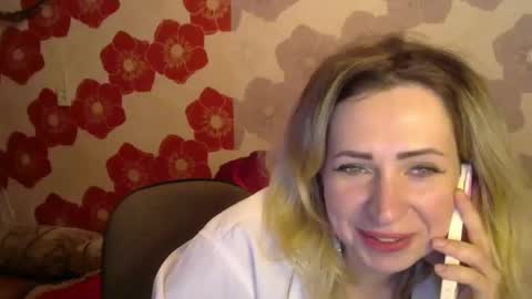 Snapshot of queen_daenerys chatting on February 24, 2025, 3:09 pm Queen Daenerys online show from February 24, 2025, 3:09 pm