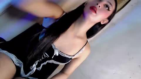 queen_danaya online show from November 14, 2025, 4:00 am