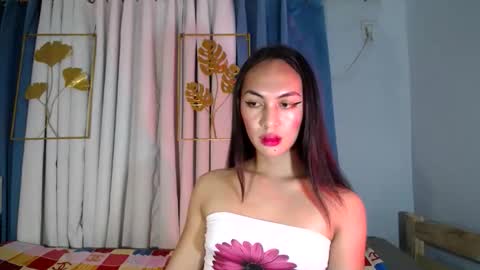 Snapshot of queen_danaya chatting on June 4, 2026, 12:38 am queen_danaya online show from June 4, 2026, 12:38 am