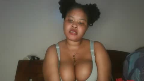 Snapshot of queen_kikih chatting on April 28, 2026, 2:44 pm Queen kikih online show from April 28, 2026, 2:44 pm