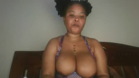 Snapshot of queen_kikih chatting on May 1, 2026, 9:41 pm Queen kikih online show from May 1, 2026, 9:41 pm