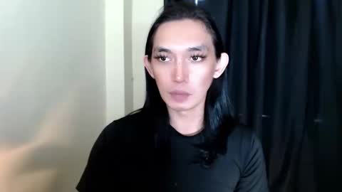 Queen Lucifer online show from December 15, 2025, 2:16 am