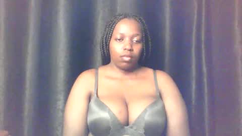 QUEEN online show from February 15, 2026, 11:08 am