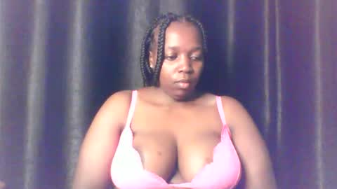 QUEEN online show from March 3, 2026, 3:45 am