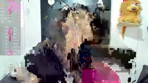 queen_natttyy online show from December 4, 2024, 1:36 am